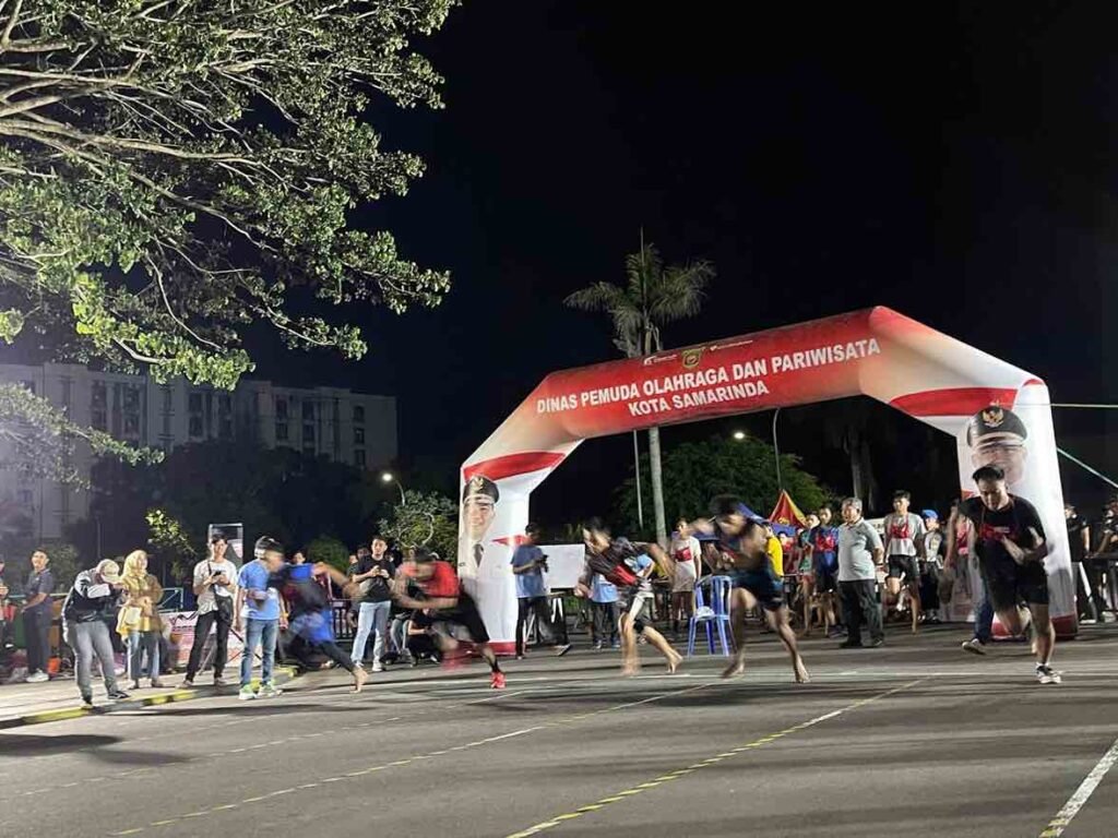 Dinas Pemuda Olahraga dan Pariwisata (Disporapar) bekerja sama dengan Kepolisian Resort Kota (Polresta) dan Komando Distrik Militer (Kodim) Samarinda mengadakan Ramadan Street Run 2024 dengan total hadiah Rp25 juta.