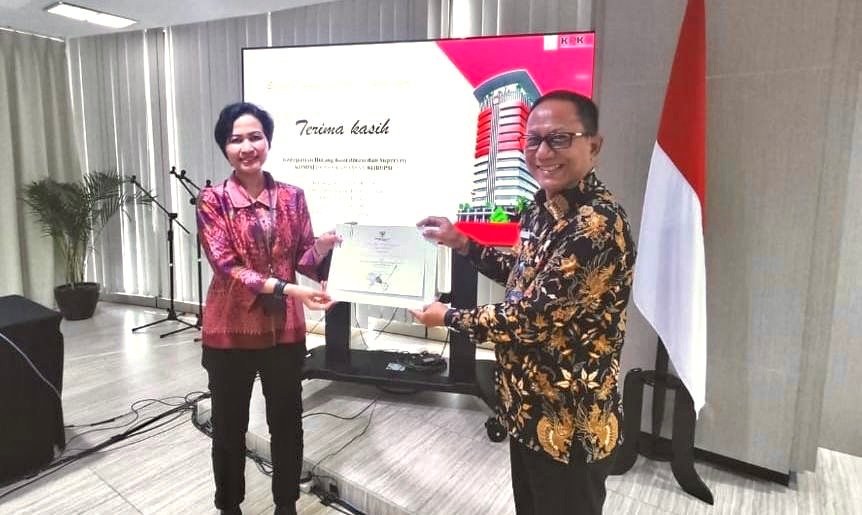 Capaian MCP Dalam Setahun Sangat Tinggi, Pemkot Terima Penghargaan dari KPK