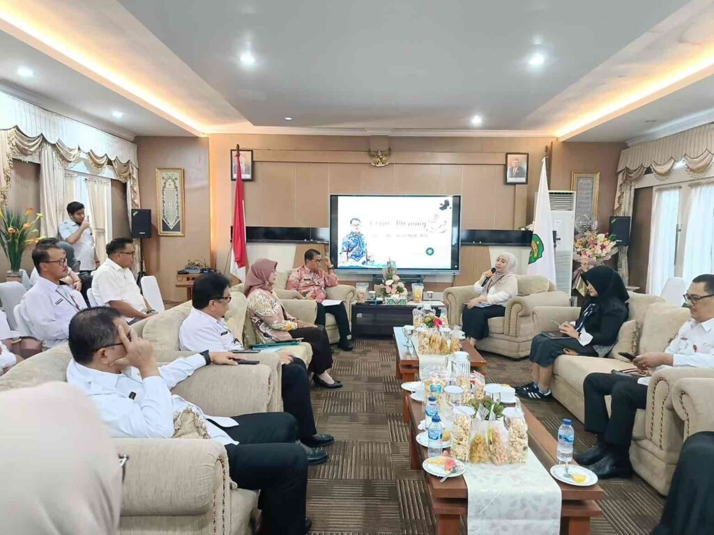 Akmal Malik Dorong Optimalisasi Data Akurat Pengembangan Pariwisata di Kaltim Penjabat (Pj) Gubernur Kalimantan Timur (Kaltim) Akmal Malik menekankan pentingnya data presisi dalam menyusun peta pariwisata yang ada di Provinsi Kaltim.