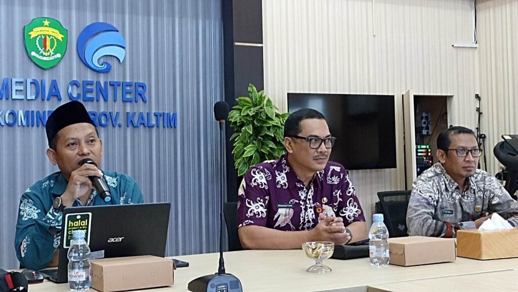 Ketersediaan Sapi dan Kambing di Kaltim, Aman Jelang Iduladha 1445 Hijriah Menjelang Hari Raya Iduladha 1445 Hijriah, Kepala Dinas Peternakan dan Kesehatan Hewan (DPKH) Fahmi Himawan menegaskan ketersediaan komoditas hewan ternak sapi dan kambing di Provinsi Kalimantan Timur (Kaltim) dipastikan cukup.