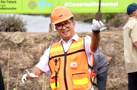 Bukan Soal Lahan, Pj Gubernur Sebut Daerah Akan Maju Kalau Masyarakatnya Tak Tidur Penjabat (Pj) Gubernur Kalimantan Timur (Kaltim) Akmal Malik mengatakan Kaltim itu bukan memiliki banyak lahan tidur, melainkan masyarakatnya yang tidur sehingga lahan-lahan tersebut tidak produktif.