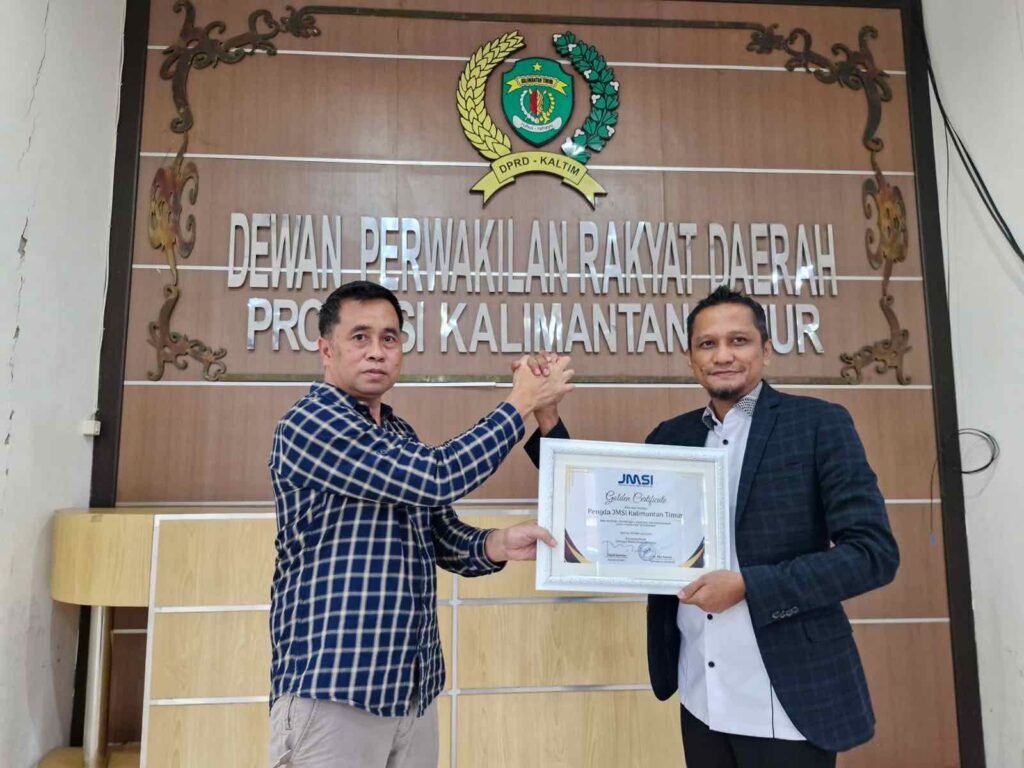 Terima Golden Sertifikat JMSI Award 2024, Ini Harapan Nidya Listiyono Sebagai Ketua Dewan Pakar Pengurus Daerah (Pengda) Jaringan Media Siber Indonesia (JMSI) Kalimantan Timur (Kaltim) berhasil meraih Golden Sertifikat pada Malam Anugerah JMSI Award 2024 di Hotel Discovery Ancol Jakarta, Senin (19/02/2024).