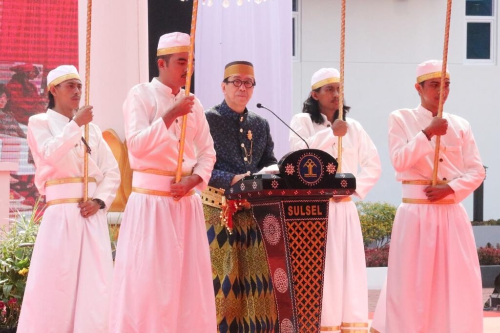 Tak Hanya Prosedur, Pelayanan Juga Perlu Memperhatikan Kenyamanan Masyarakat Menteri Hukum dan HAM Yasonna H Laoly menyebut tuntutan terhadap pelayanan publik semakin meningkat dimana pelayanan tidak hanya dinilai dari prosedurnya saja, tetapi saat ini masyarakat juga membutuhkan kenyamanan.