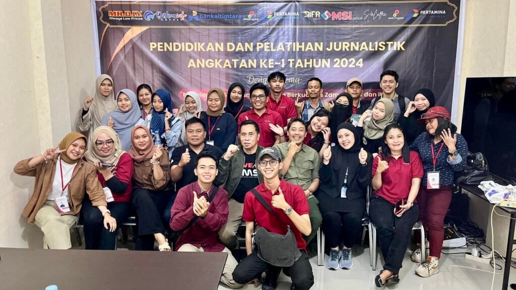 Tutup Diklat Angkatan ke-1, Sukri Pesan Jangan Merasa Jadi Wartawan Wow