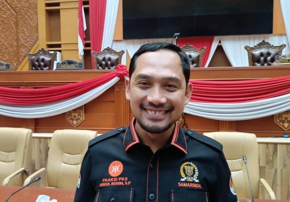 Narasi Kebersamaan Rudi-Seno, Daya Tarik Raih Dukungan Parpol di Pilgub Kaltim Saat ini ramai diberitakan pasangan calon Rudi Mas'ud-Seno Aji mendapatkan tambahan dukungan dari Partai Persatuan Pembangunan (PPP).