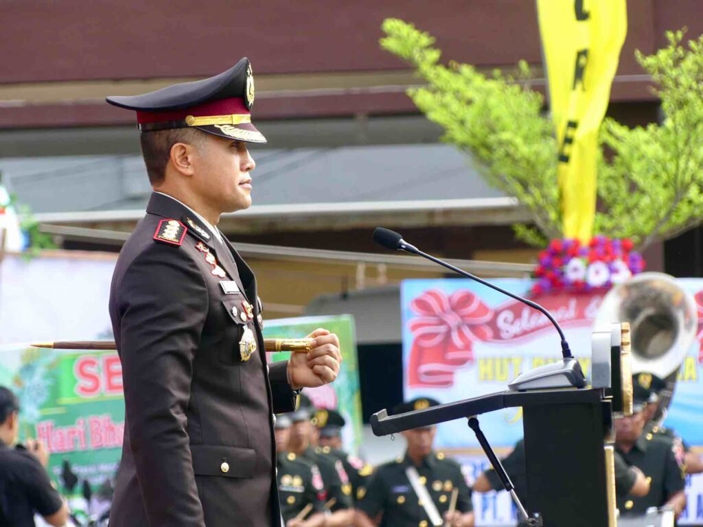 Polresta Samarinda menggelar upacara dalam rangka memperingati Hari Ulang Tahun Bhayangkara ke-78 di Lapangan Upacara Mako Polresta Samarinda, Kalimantan Timur (Kaltim), Senin (1/7/2024).