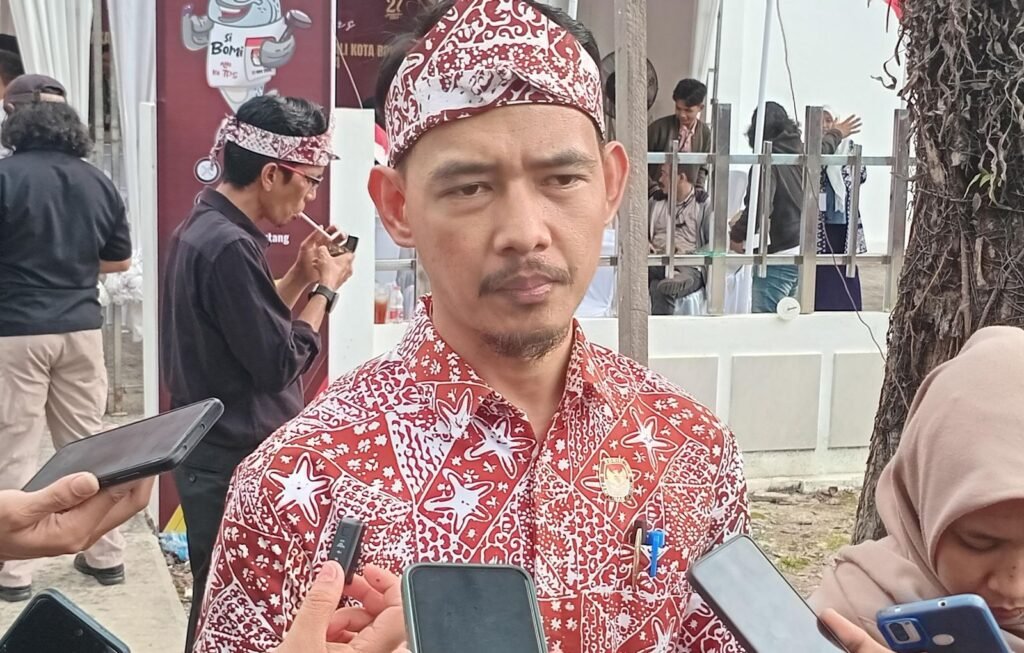 2 Bapaslon Wali Kota Resmi Daftar ke KPU Bontang di Hari Kedua