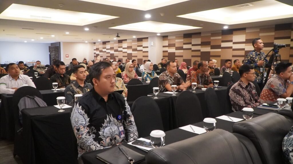 Distrik Navigasi Teluk Bayur Sosialisasikan Penggunaan AIS di Perairan Indonesia