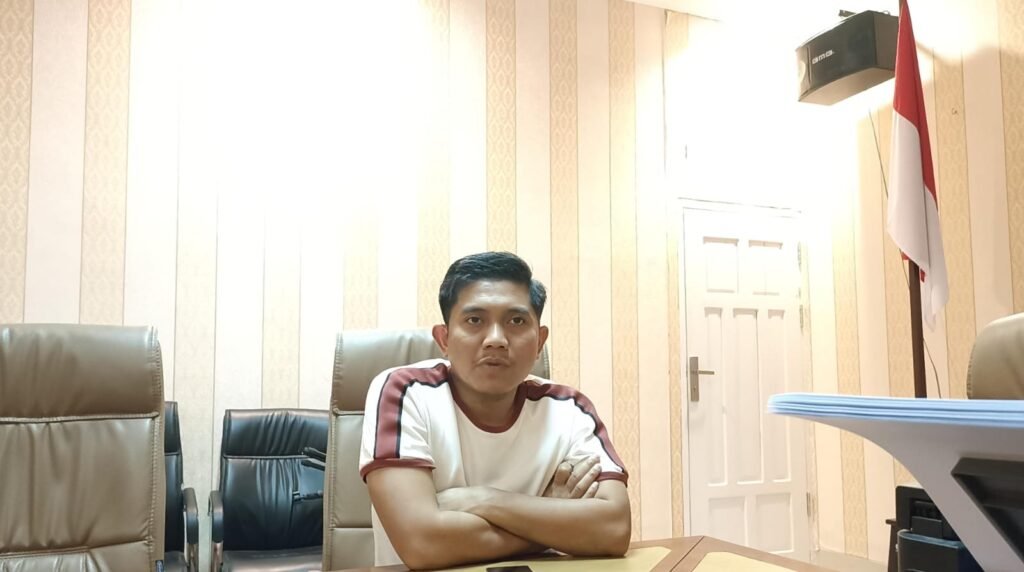 Andi Faizal Tegaskan Pilkada Ajang Demokrasi untuk Kesejahteraan Bukan Perpecahan "Pilkada ini hanyalah event lima tahun sekali sebagai sebuah proses demokrasi yang harus kita lalui. Namun, muara atau dampak akhirnya haruslah membawa kesejahteraan bagi masyarakat," ujar Andi Faizal saat ditemui di rumah jabatannya, Kamis (15/8/2024) sore.
