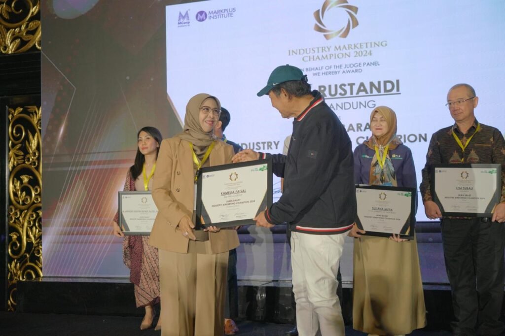 Bio Farma Raih Penghargaan Industry Marketing Champion 2024
