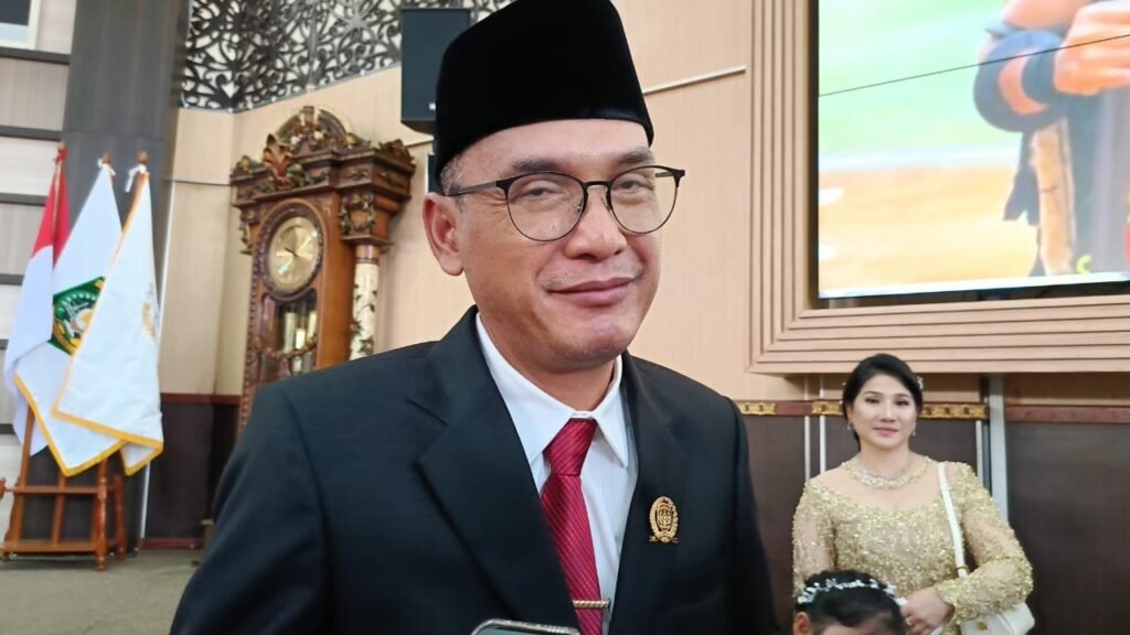 Alif Turiadi kembali dilantik sebagai anggota Dewan Perwakilan Rakyat Daerah (DPRD) Kabupaten Kutai Kartanegara, Kalimantan Timur (Kaltim) untuk masa jabatan ketiganya, periode 2024-2029.