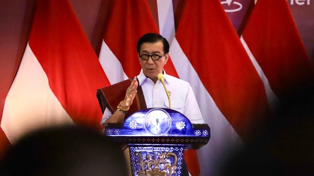 BPSDM Hukum dan HAM Luncurkan Webinar Series untuk Tingkatkan Kompetensi ASN Dalam rangka memenuhi kebutuhan pengembangan kompetensi pegawai di lingkungan Kementerian Hukum dan Hak Asasi Manusia (Kemenkumham), Badan Pengembangan Sumber Daya Manusia (BPSDM) Hukum dan HAM meluncurkan Webinar Series.