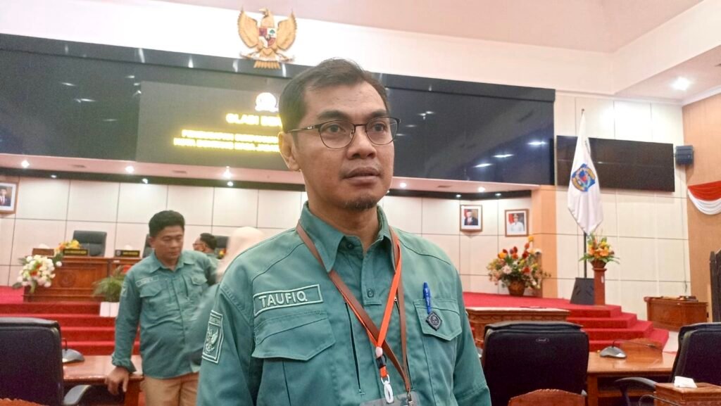 H-1 Pelantikan DPRD Bontang Periode 2024-2029, Persiapan Sudah 95 Persen Persiapan pelantikan Dewan Perwakilan Rakyat Daerah (DPRD) Bontang periode 2024-2029 telah mencapai 95 persen.