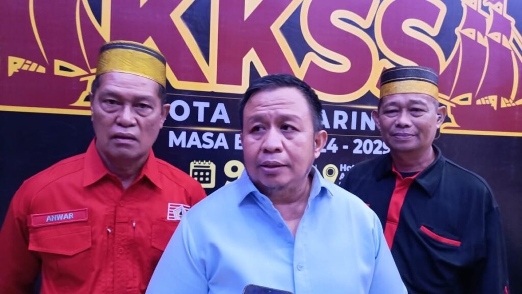 Kegiatan Sosial Persiapan Pelantikan Pengurus Baru BPD KKSS Samarinda Badan Pengurus Daerah (BPD) Kerukunan Keluarga Sulawesi Selatan (KKSS) Kota Samarinda menggelar serangkaian kegiatan sosial menjelang pelantikan pengurus baru untuk periode 2024-2029.