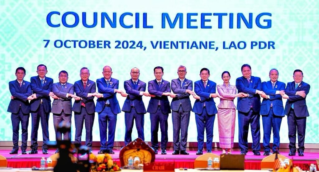 Airlangga Minta Negara ASEAN Kompak Tolak Kebijakan Diskriminatif Uni Eropa