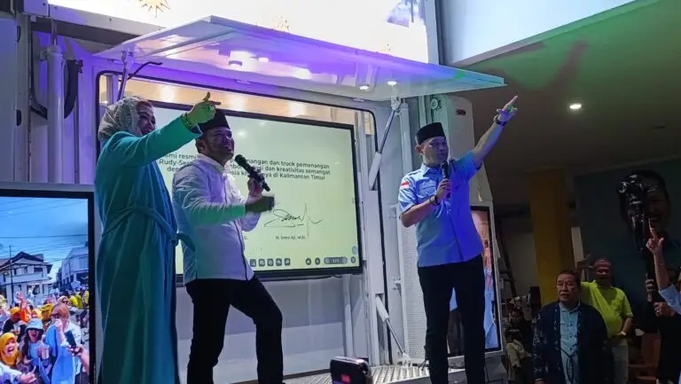 Resmikan Posko Pemenangan, Rudy-Seno Bawa Truk Kampanye