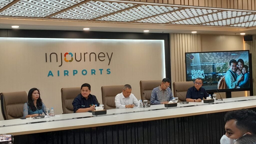 Menteri BUMN dan Menhub Apresiasi Layanan Nataru di Bandara Soetta