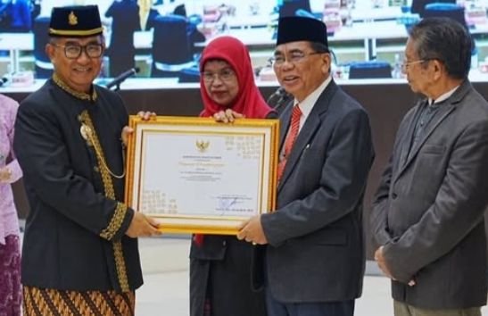 Dianggap Berjasa, Pemprov Beri Penghargaan Kepada 17 Tokoh Masyarakat Kaltim