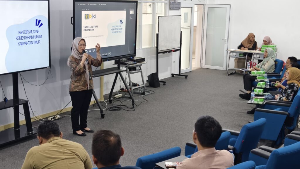 Perkenalkan KI, Kemenkum Kaltim Sosialisasi di UMKT