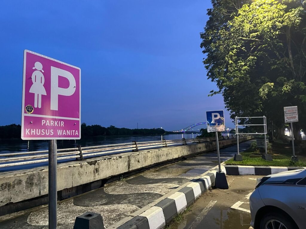 Dishub Kukar Sediakan Parkir Khusus di Turap Sungai Mahakam