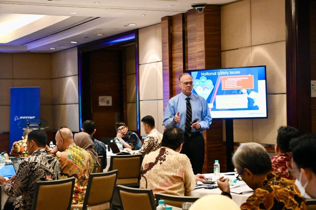 Tingkatkan Keselamatan Penerbangan, Kemenhub Kerja Sama dengan Boeing Company
