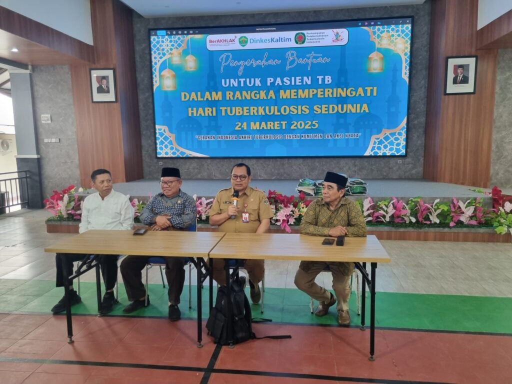 Hari Tuberkulosis Sedunia, Dinkes Kaltim Bareng PPTI dan Baznas Salurkan Bantuan