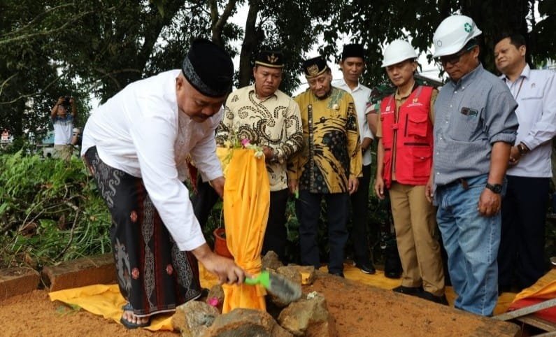 Edi Damansyah Minta Pembangunan Jembatan Pendamping Segera Dimulai