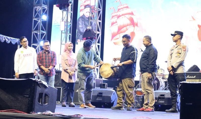 Kukar Dongkrak Ekonomi Maritim Lewat Pesta Laut Pesisir 2025