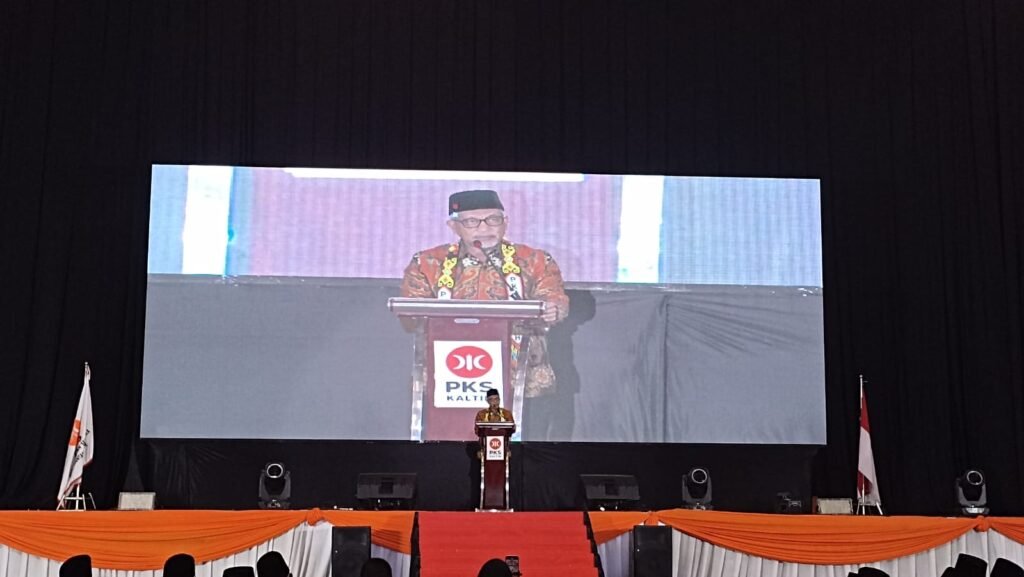 Presiden PKS Ahmad Syaikhu Hadiri Halalbihalal dan Tasyakuran Milad ke-23 di Kaltim