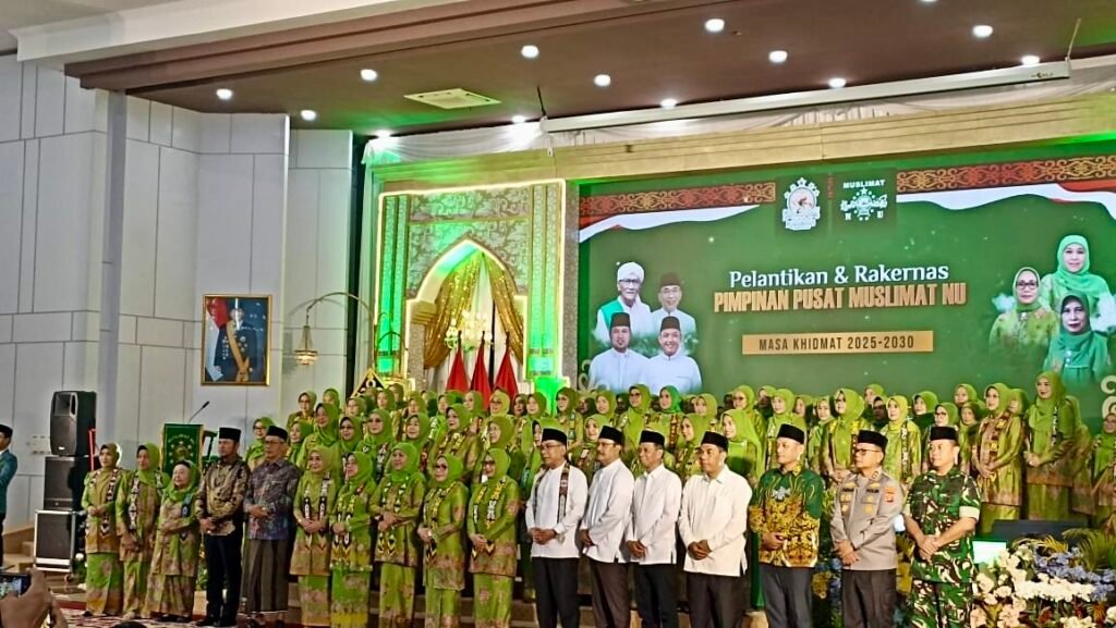 Pimpinan Pusat Muslimat NU Masa Khidmat 2025-2030 Resmi Dilantik di Samarinda, Gubernur Kaltim Bangga