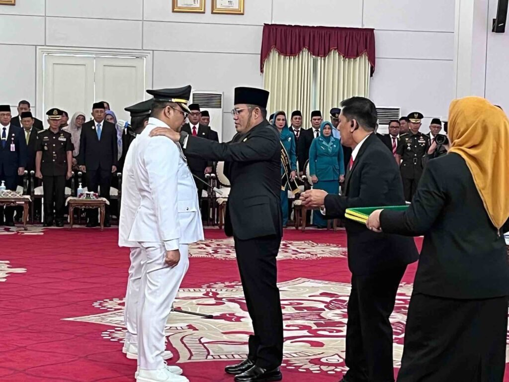 Pelantikan Bupati dan Wabup Kukar, Gubernur Kaltim Tantang Aulia-Rendi Buat Terobosan