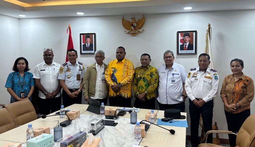Kemenhub Tanggapi Curhat Bupati Supiori, Fokus pada Integrasi Transportasi di Wilayah Terluar Papua