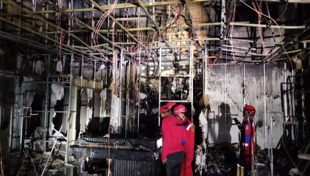 Polisi Selidiki Penyebab Kebakaran Big Mall Samarinda, Korsleting Jadi Dugaan Awal