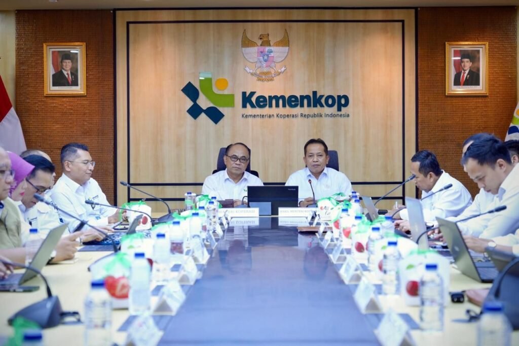 Menkop Tegaskan Pentingnya Pengawasan Hukum Terhadap 80 Ribu Koperasi Merah Putih