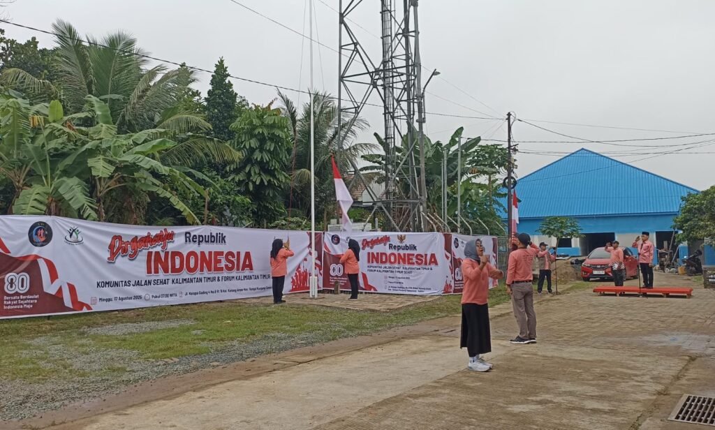 Peringati HUT RI ke-80, KJS dan FOKUS Kaltim Gelar Upacara Bendera Merah Putih