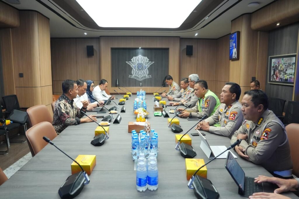 Kemenhub dan Korlantas Polri Bahas Strategi Pengaturan Lalu Lintas di Ibu Kota