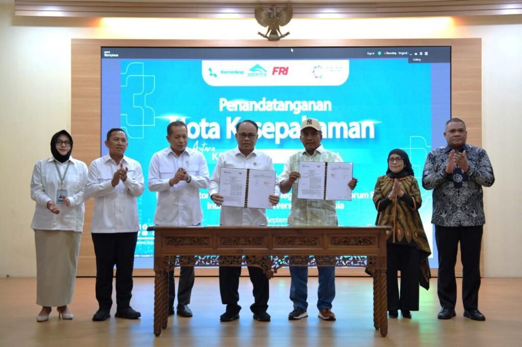 Menkop Gandeng Perguruan Tinggi Perkuat SDM Koperasi Desa Merah Putih