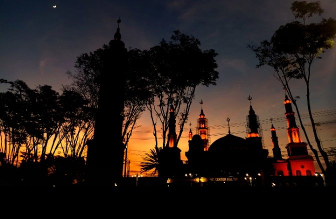 6 Fakta Masjid Baitul Muttaqien yang Berdiri Kokoh di Jantung Samarinda